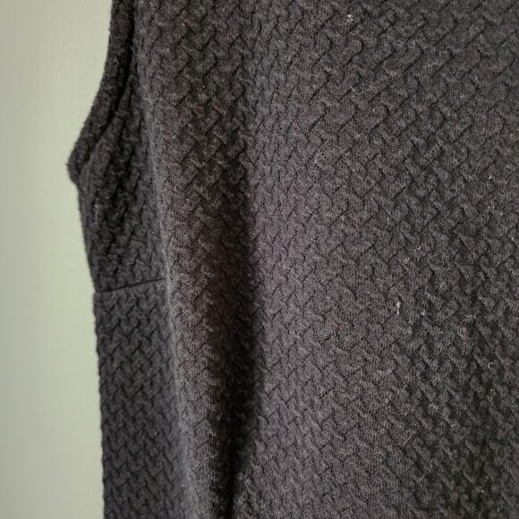 Reynah Couture Black Textured Sleeveless A Line Dress - Picture 3 of 5